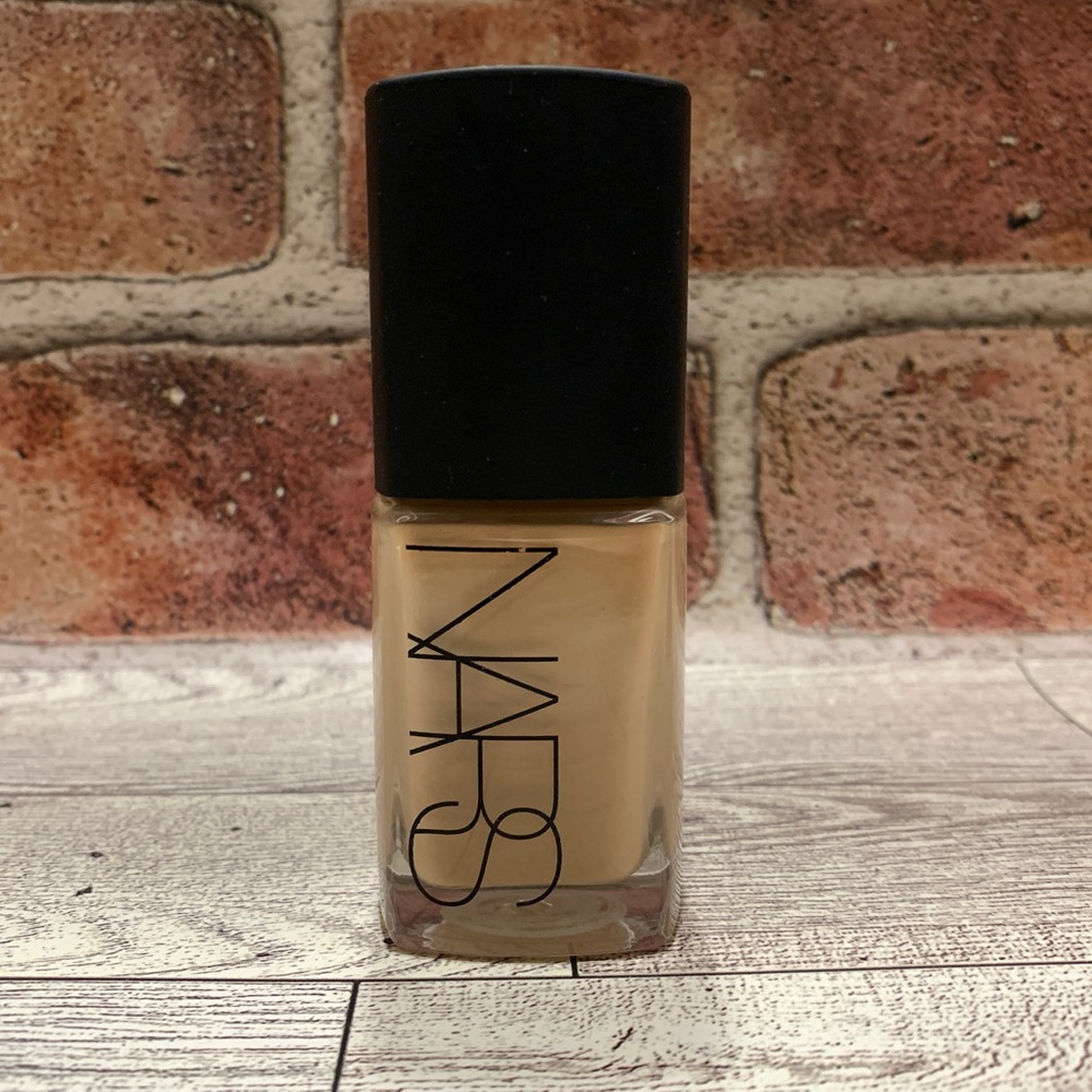 NARS Sheer Glow Medium 1 Punjab